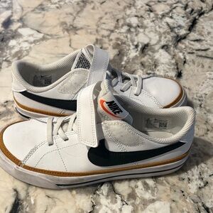 Nike Kids White, Black, and Orange Sneakers